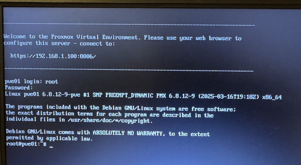 Proxmox VE 8.4インストール完了後のCUIの接続後の画面