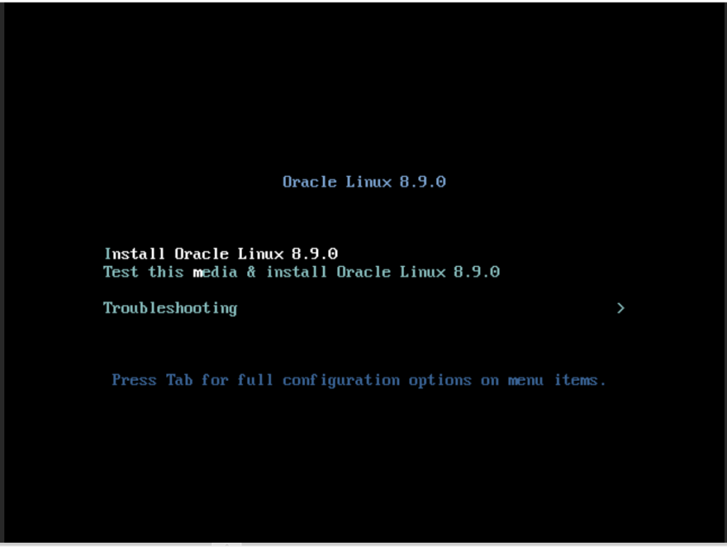 Oracle Linux 8.9のインストールメディア(ISOファイルなど)から起動した直後の「ブートメニュー」画面